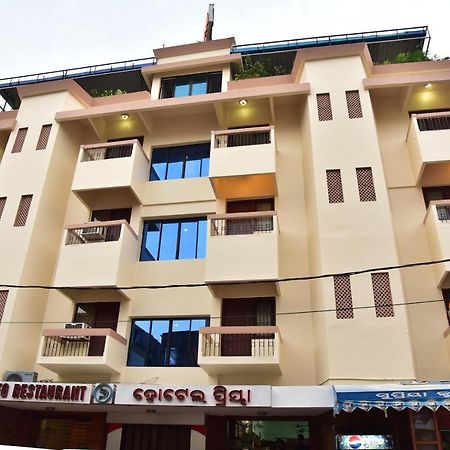 Hotel Priya Bhubaneswar Esterno foto